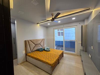 Bedroom Image of 1450 Sq.ft 3 BHK Builder Floor for sale in Janakpuri New Delhi for Rs. 25000000