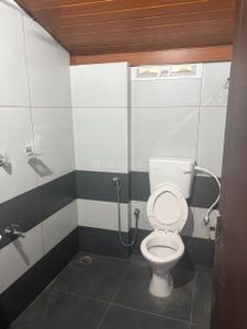 Bathroom Image of SRA 356A for girls in Vyttila, Kochi