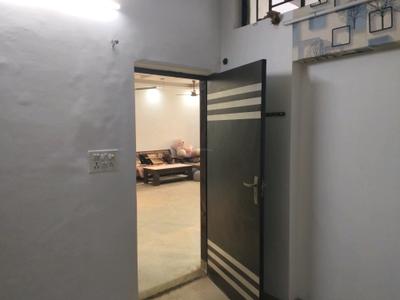 Bedroom Image of 2000 Sq.ft 5 BHK Apartment / Flat for sale in KG-III New Delhi for Rs. 22500000