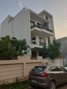 Image of 2200 Sq.ft 2.5 BHK Builder Floor for rent in Noida Extension, Greater Noida for Rs. 23000