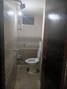 Bathroom Image of 600 Sq.ft 1 BHK Apartment / Flat for rent in Madhapur Hyderabad for Rs. 15000