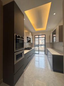 Kitchen Image of 2700 Sq.ft 4 BHK Builder Floor for sale in Ansal Versalia, Sector 67 Gurgaon for Rs. 25900000