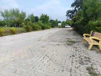 Image of 1000 Sq.ft Residential Plot / Land for sale in DLF Garden City, Lucknow for Rs. 2500000