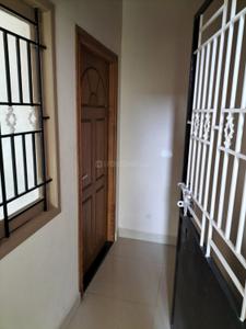 Balcony Image of 950 Sq.ft 2 BHK Apartment / Flat for rent in Edamalaipatti Pudur Tiruchirappalli for Rs. 18000