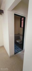Bathroom Image of 450 Sq.ft 1 BHK Apartment / Flat for rent in Taloja Navi Mumbai for Rs. 9500