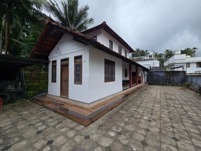 Image of 2100 Sq.ft 5 BHK Independent House for rent in Chelavoor, Kozhikode for Rs. 35000