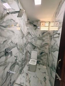 Bathroom Image of 1200 Sq.ft 2 BHK Apartment / Flat for rent in Sholinganallur Chennai for Rs. 25000