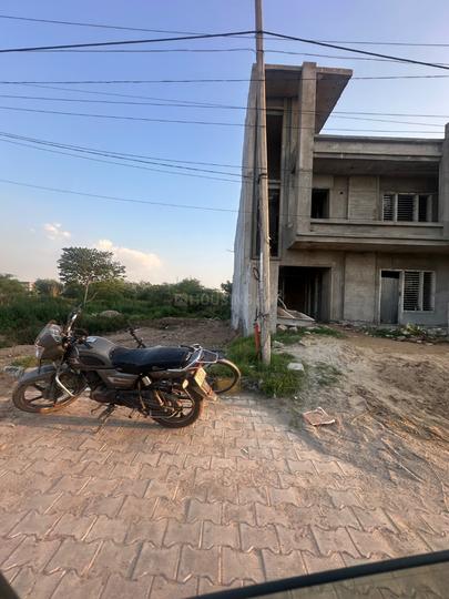 Sector 123 Main Image 1