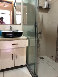 Bathroom Image of 2250 Sq.ft 4 BHK Builder Floor for sale in Paschim Vihar New Delhi for Rs. 47500000