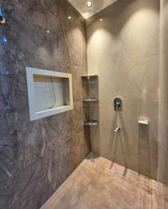 Bathroom Image of 2000 Sq.ft 3 BHK Apartment / Flat for rent in Raja Park Jaipur for Rs. 45000