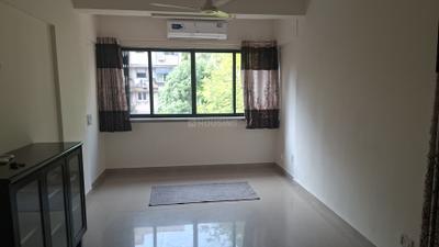 Living Room Image of 675 Sq.ft 1.5 BHK Apartment / Flat for rent in Mohit Georgina CHS, Bandra West Mumbai for Rs. 85000