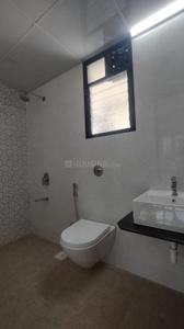 Bathroom Image of 750 Sq.ft 2 BHK Apartment / Flat for rent in Kohinoor Viva City, Dhanori Pune for Rs. 23000