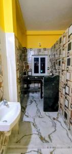 Bathroom Image of 400 Sq.ft 1 BHK Apartment / Flat for rent in Tollygunge Kolkata for Rs. 12000