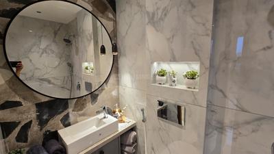 Bathroom Image of 412 Sq.ft 1 BHK Apartment / Flat for sale in Hubtown Celeste, Worli Mumbai for Rs. 19900000
