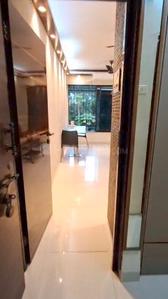 Image of 550 Sq.ft 1 BHK Apartment / Flat for rent in Juhu, Mumbai for Rs. 85000