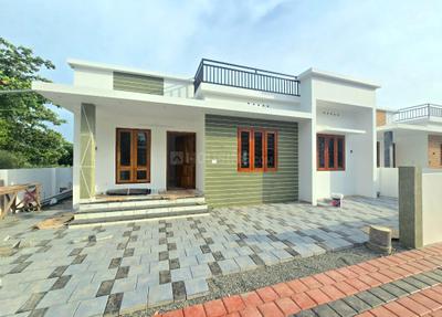 Image of 800 Sq.ft 2 BHK Independent House for sale in Alangad, Kochi for Rs. 3500000