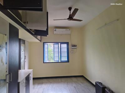 Hall Image of 850 Sq.ft 2 BHK Builder Floor for rent in Mahalakshmi Nagar Madurai for Rs. 16000