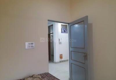 Bedroom Image of 950 Sq.ft 2 BHK Builder Floor for rent in Sant Nagar New Delhi for Rs. 40000