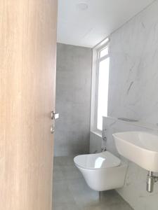 Common Bathroom Image of 1360 Sq.ft 3 BHK Apartment / Flat for sale in Kumar Prithvi H2, Kondhwa Pune for Rs. 14000000