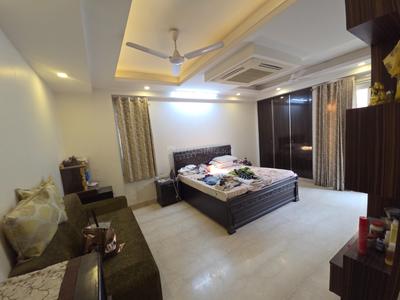 Hall Image of 4000 Sq.ft 4.5 BHK Builder Floor for sale in Rajouri Garden New Delhi for Rs. 80000000
