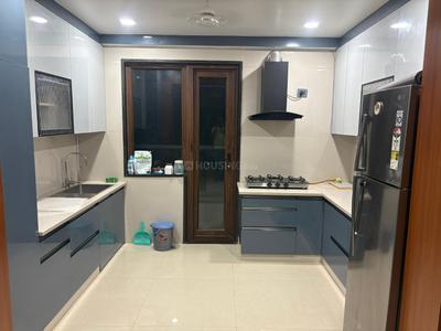 Kitchen Image of 1600 Sq.ft 3.5 BHK Apartment / Flat for rent in Mahavir Apartment, Sector 29 Noida for Rs. 48000