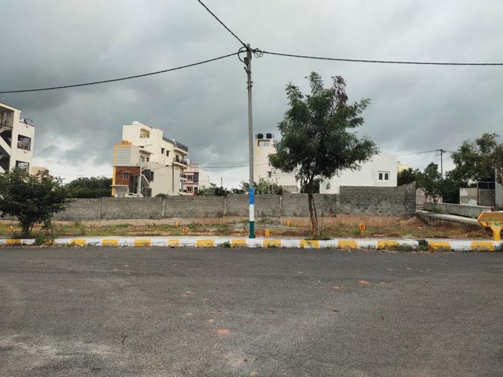 Erayaa Mahashree Residency  Main Image 1