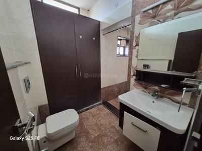 Bathroom Image of 1720 Sq.ft 3 BHK Apartment / Flat for rent in Ashok Nagar Ranchi for Rs. 42000