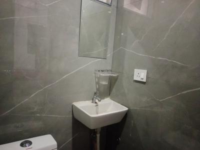 1 RK Independent Builder Floor