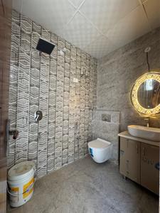 Bathroom Image of 1500 Sq.ft 4 BHK Builder Floor for sale in Palam Vihar Gurgaon for Rs. 19000000