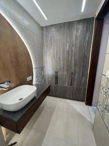 Bathroom Image of 1800 Sq.ft 3 BHK Apartment / Flat for sale in CRD Golden Castle, Dyalpur Mohali for Rs. 10500000