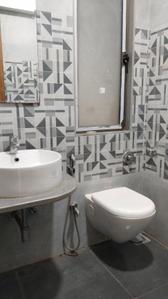 Image of 960 Sq.ft 3 BHK Apartment / Flat for rent in Vile Parle East, Mumbai for Rs. 110000