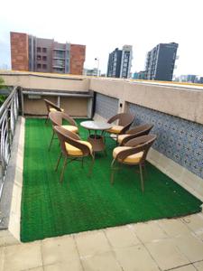 Balcony Image of 600 Sq.ft 1 BHK Apartment / Flat for rent in Santacruz West Mumbai for Rs. 78000