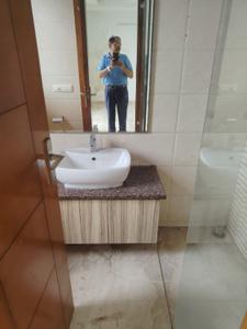 Bathroom Image of 800 Sq.ft 1 BHK Builder Floor for rent in Uday Park New Delhi for Rs. 50000