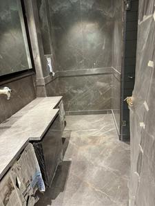 Bathroom Image of 1900 Sq.ft 3 BHK Builder Floor for sale in Defence Colony New Delhi for Rs. 78500000