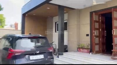 Image of 10000 Sq.ft 7 BHK Independent House for rent in Omaxe NRI City, Omega II, Greater Noida for Rs. 160000