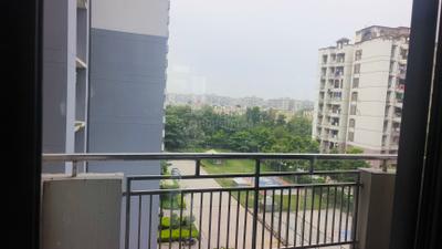 Balcony Image of 1200 Sq.ft 3 BHK Apartment / Flat for rent in CGEWHO Kendriya Vihar, Phi II Greater Noida for Rs. 23150