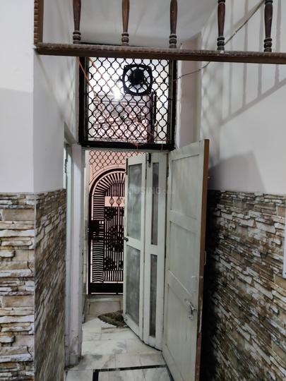 Vivek Vihar Phase 2, Jhilmil Colony Bedroom 1