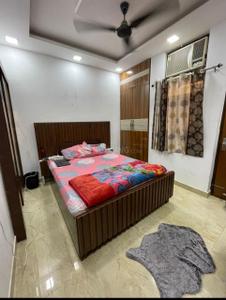 Bedroom Image of 900 Sq.ft 1 BHK Independent House for rent in West Shalimar Bagh RWA, Shalimar Bagh New Delhi for Rs. 25000