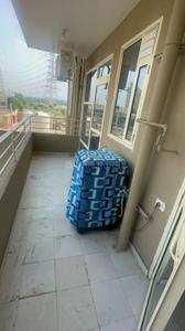 Balcony Image of 800 Sq.ft 3 BHK Apartment / Flat for rent in Pyramid Altia, Sector 70 Gurgaon for Rs. 35000