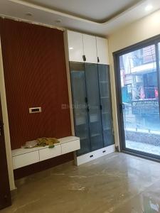 Bedroom Image of 1350 Sq.ft 3 BHK Builder Floor for sale in Tilak Nagar New Delhi for Rs. 22500000