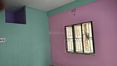 Bedroom Image of 660 Sq.ft 2 BHK Builder Floor for sale in Tollygunge Kolkata for Rs. 2000000