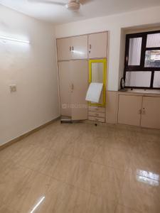 Bedroom Image of 1200 Sq.ft 3 BHK Apartment / Flat for sale in Karishma Apartment, Patparganj New Delhi for Rs. 17500000