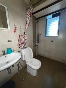Bathroom Image of 3500 Sq.ft 5 BHK Villa for rent in Suma Sankul Row House, Erandwane Pune for Rs. 100000