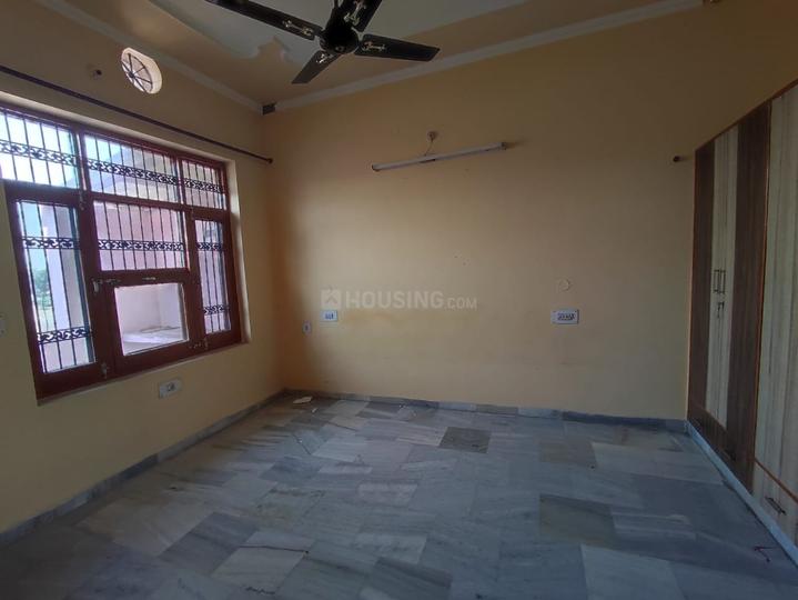 3 BHK Independent House for rent in Baba Farid Nagar, Bathinda 400