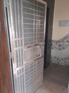 Image of 800 Sq.ft 2 BHK Builder Floor for rent in Preet Vihar, New Delhi for Rs. 26000