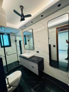 Bathroom Image of 2100 Sq.ft 3 BHK Independent House for sale in Sarvodaya Enclave New Delhi for Rs. 75000000