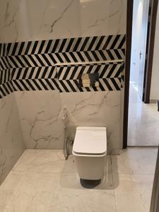 Common Bathroom Image of 2800 Sq.ft 4 BHK Builder Floor for sale in DLF City Phase 1, DLF Phase 1 Gurgaon for Rs. 47500000