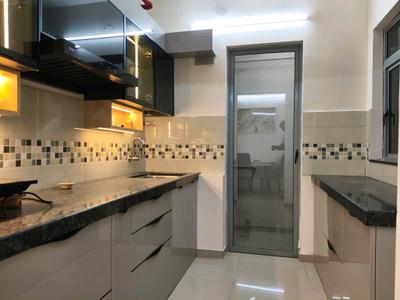 Kitchen Image of 806 Sq.ft 2 BHK Apartment / Flat for rent in Mahindra Happinest Tathawade, Tathawade Pune for Rs. 35000