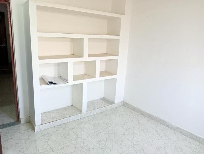 Near chini mill parking jhusi  Bedroom 1