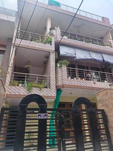 Image of 1100 Sq.ft 3 BHK Apartment / Flat for rent in Sector 12, Faridabad for Rs. 25000